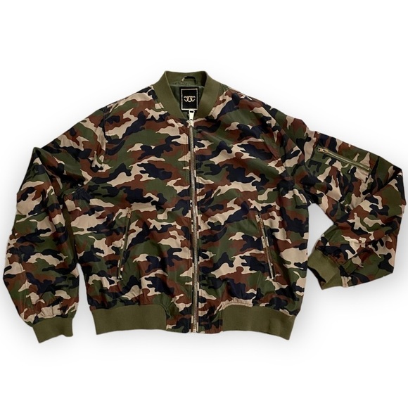 Lightweight Camo Nylon Bomber Jacket Woman Size 1X - Picture 4 of 15